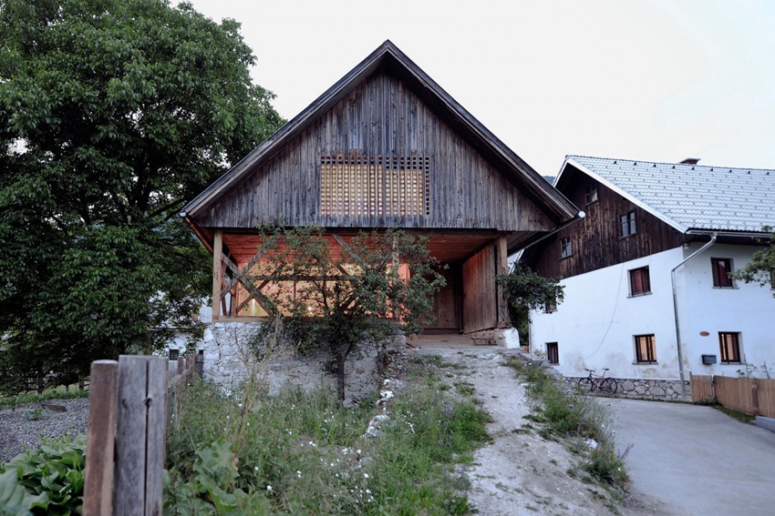 Cải tạo nhà truyền thống ở Slovenia