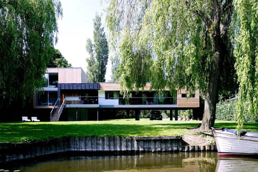 Hind House bên bờ sông London