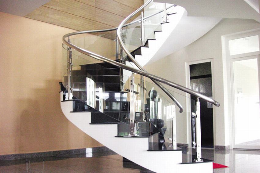 Hiệu ứng chiếu sáng đèn cầu thang