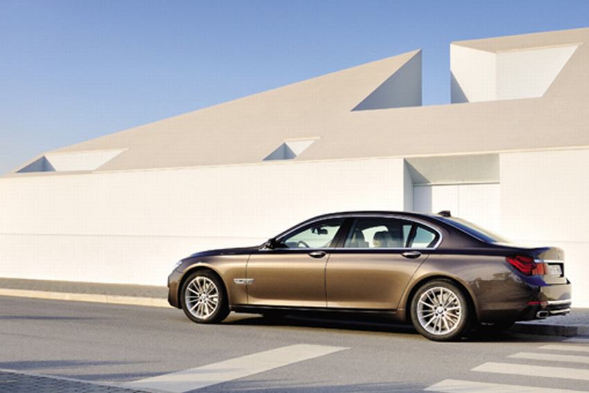 BMW Series 7 – được nâng lên một tầm cao mới