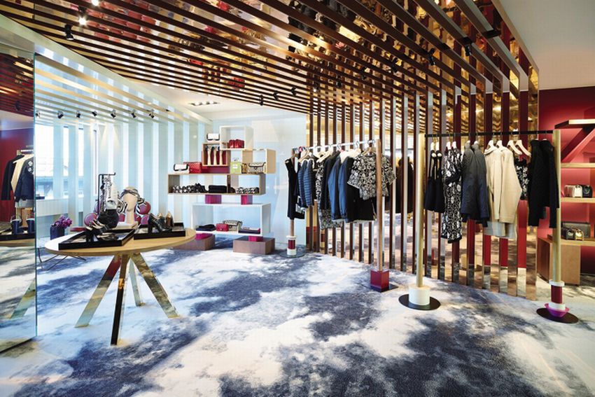 Cảm nhận trong cửa hàng Chanel tại Courchevel