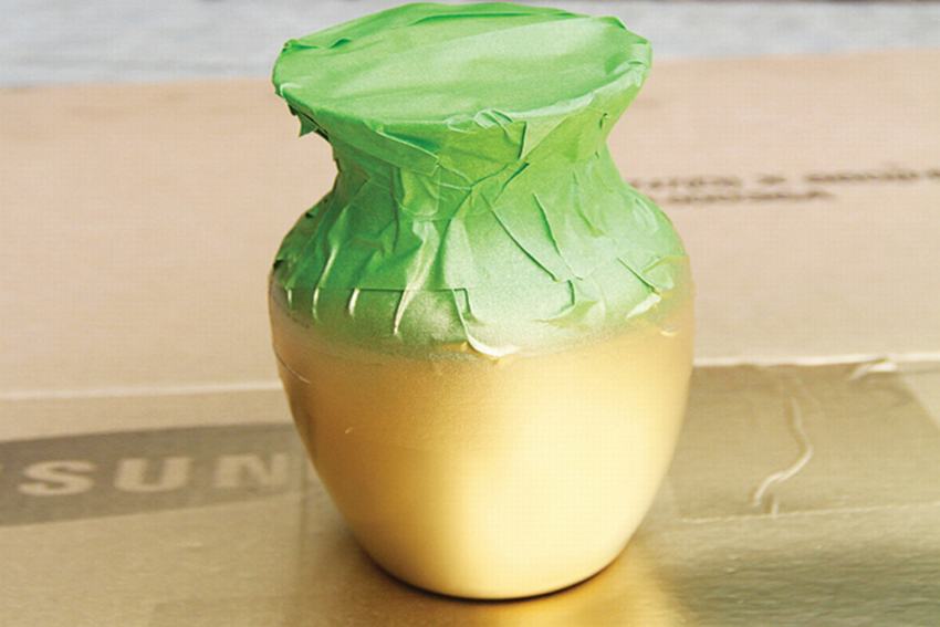 Bình hoa mạ vàng