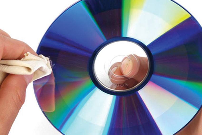 Khắc phục đĩa CD/DVD bị trầy xước