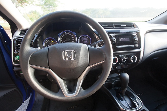 NT219_xe-hoi_011214-honda-city (8)