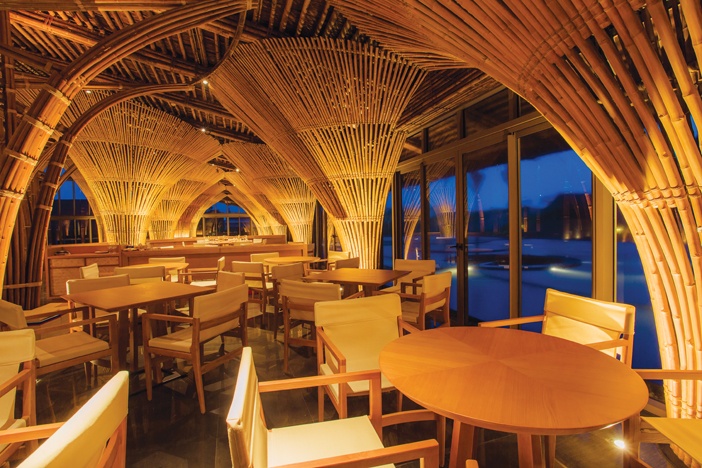 Nhà hàng Hay Hay - một trong những tác phẩm làm bằng tre lớn nhất của KTS Võ Trọng Nghĩa, nơi phục vụ những món ăn đậm hương vị Việt Nam