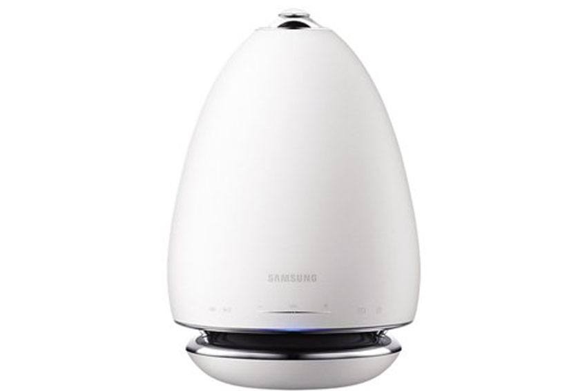 Thưởng thức âm nhạc bằng loa Bluetooth di động