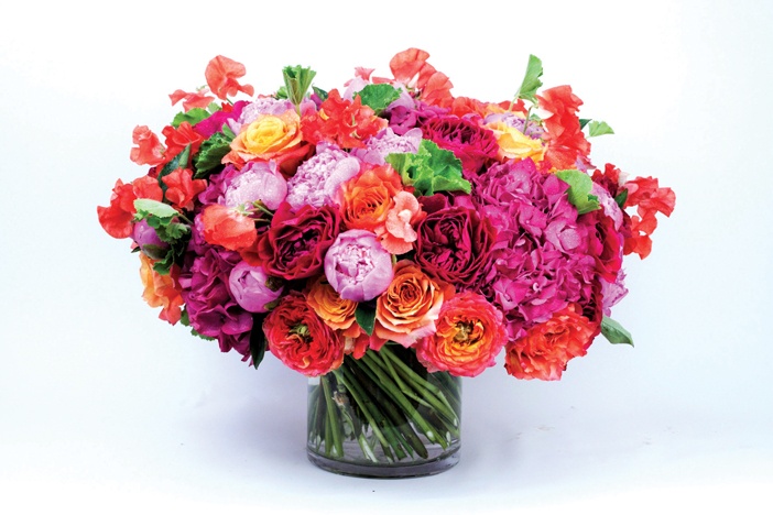 Hoa cẩm tú cầu màu hồng của Nhật, hoa hồng màu cam, hoa mẫu đơn màu hồng…