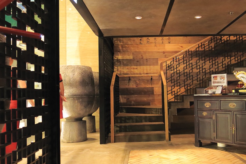 Xử lý đầu cầu thang