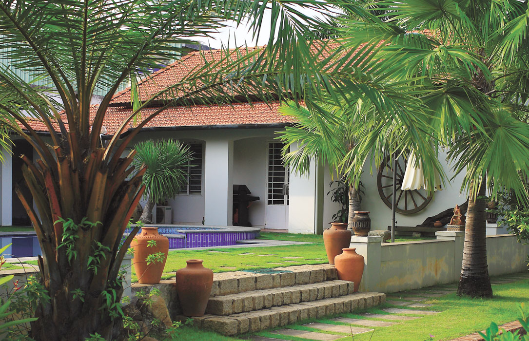 Đi đâu loanh quanh…