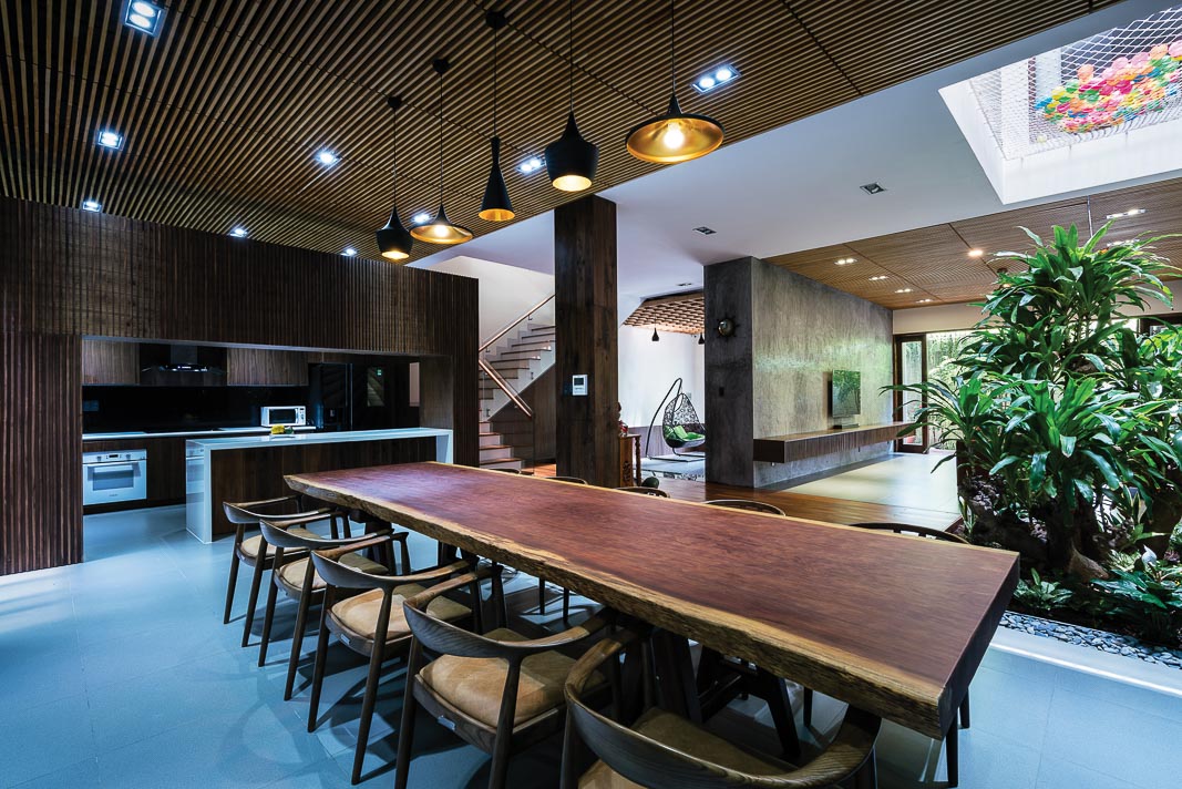 Nối hai ngôi nhà, cộng thêm tiện ích