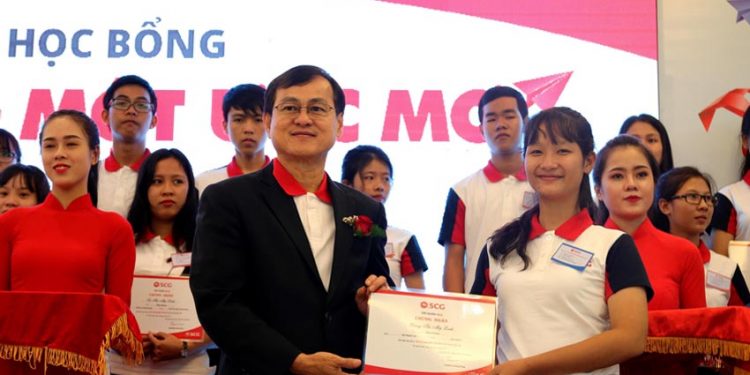 SCG-chuong-trinh-hoc-bong-Sharing-The-Dream-2018