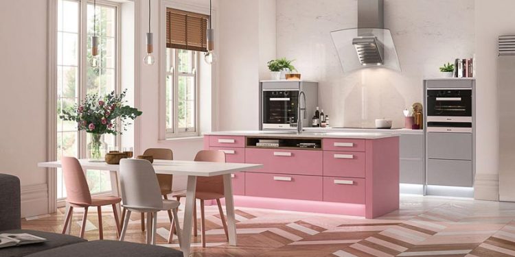 thiet-ke-gian-bep-tran-sac-hong