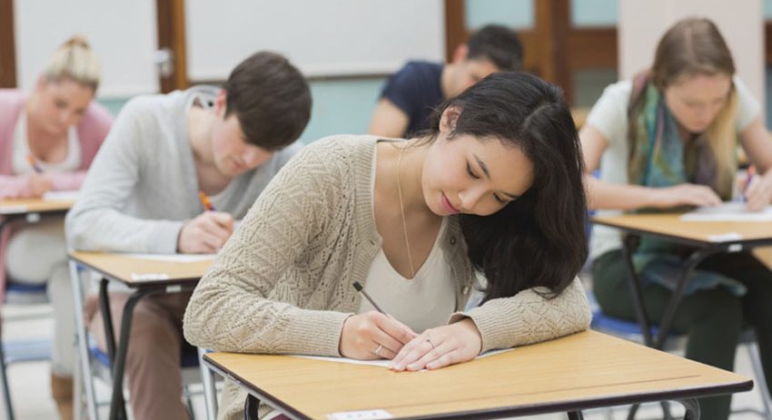 Con không học cái nghề… thất nghiệp