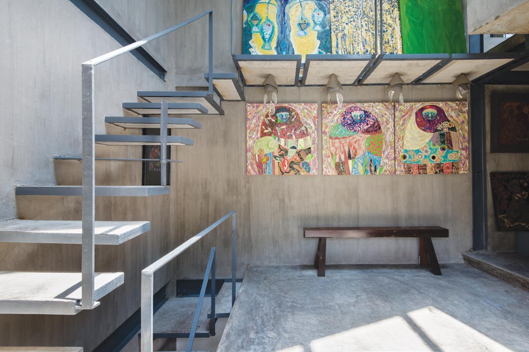 Ngôi nhà của tranh và thú