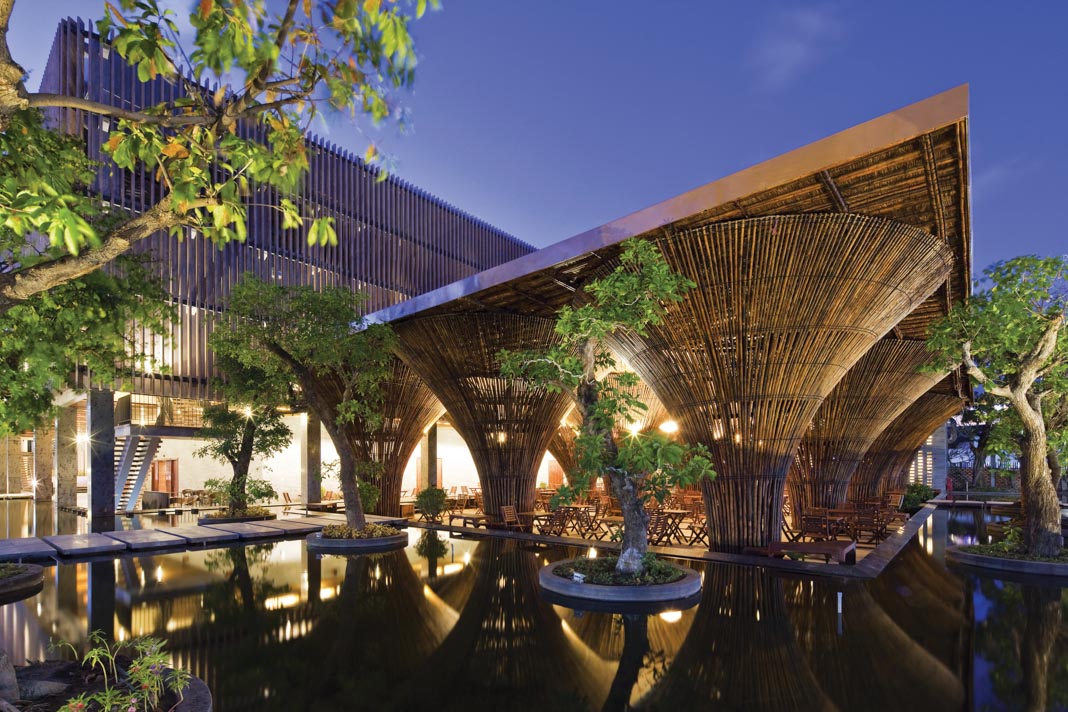 Những chiếc nơm bên dòng Dakbla