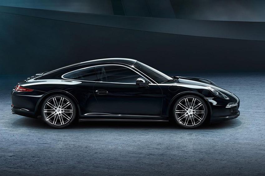 Porsche ra mắt phiên bản màu đen lịch lãm