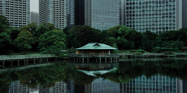 Trong mối tương quan láng giềng - 1