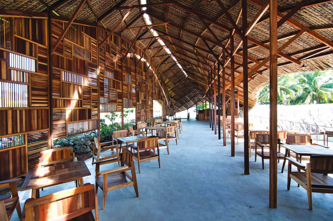 Sinh thành từ những ngôi nhà khác