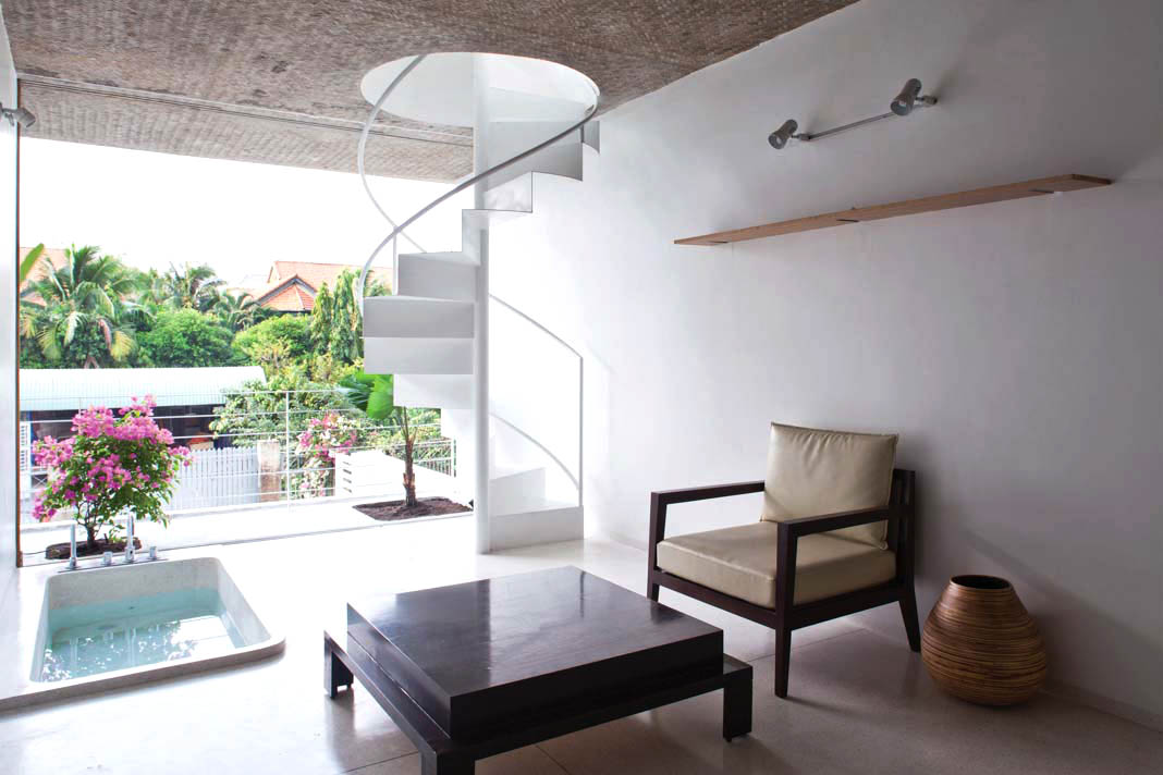 Thế giới mở trong ngôi nhà ống