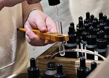Workshop Loving Scents 2: Hoạt động sáng tạo nước hoa với hương vị cá tính và ý nghĩa