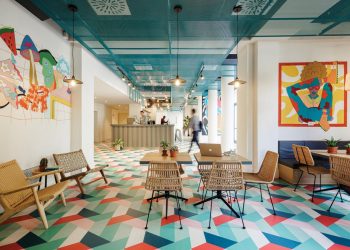 Khách sạn YellowSquare: Năng động với sắc màu - 2