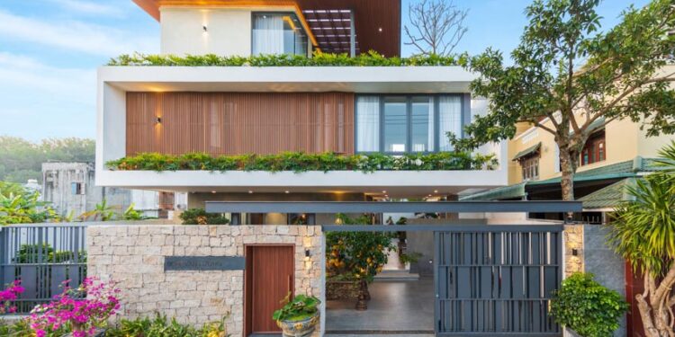 Nắng tràn, gió lùa qua biệt thự ấm cúng Lê Văn Lương - Đà Nẵng - 2