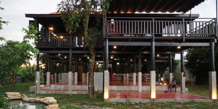 Cải tạo một ngôi nhà sàn cũ - 21