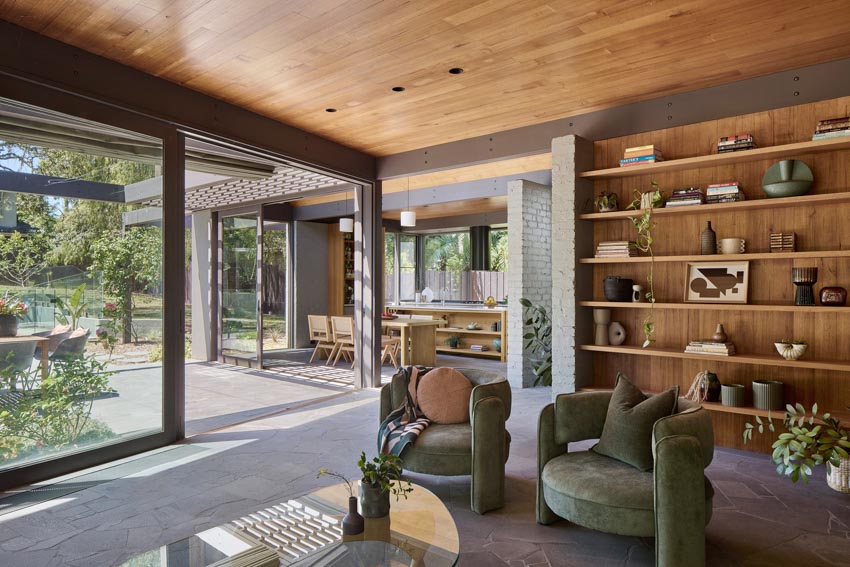 Eaglemont House - Tiềm năng mới trong những khối hình cũ - 3