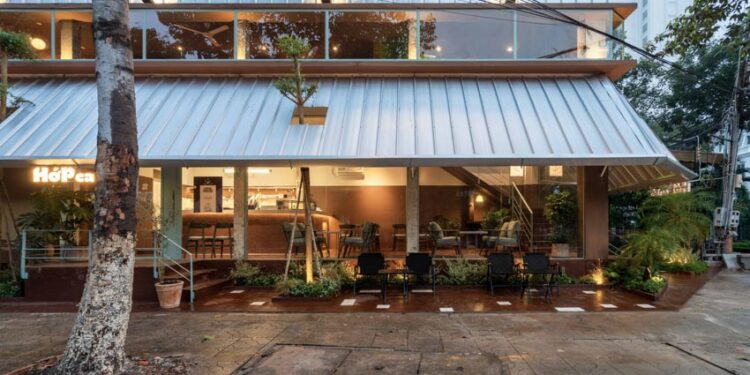 Hớp Cafe: Điểm dừng chậm rãi giữa góc phố vội vã - 1