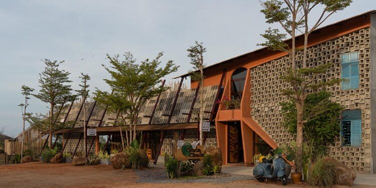 Chuồn Chuồn Retreat - Bản giao hưởng ký ức trên miền cát đỏ - 11