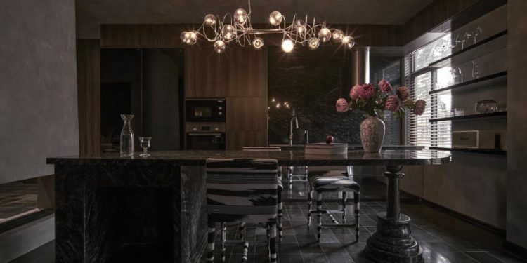 Dark Horse - Khi công năng thay đổi - 7