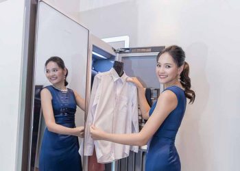 Samsung ra mắt tủ chăm sóc quần áo thông minh AirDresser