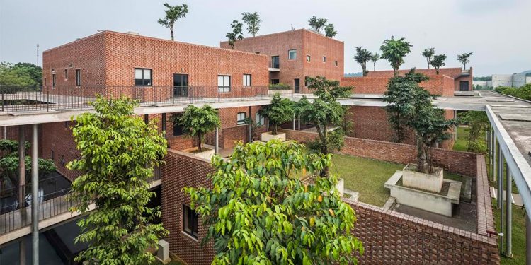 Công trình kiến trúc nhiều cây xanh của Việt Nam thắng lớn ở Dezeen Awards
