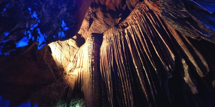 Động Từ Thức, nơi cảnh đẹp gắn liền với huyền thoại-01