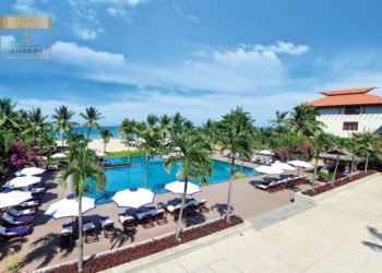 Furama Resort Đà Nẵng được vinh danh tại giải thưởng World Luxury Hotel Awards