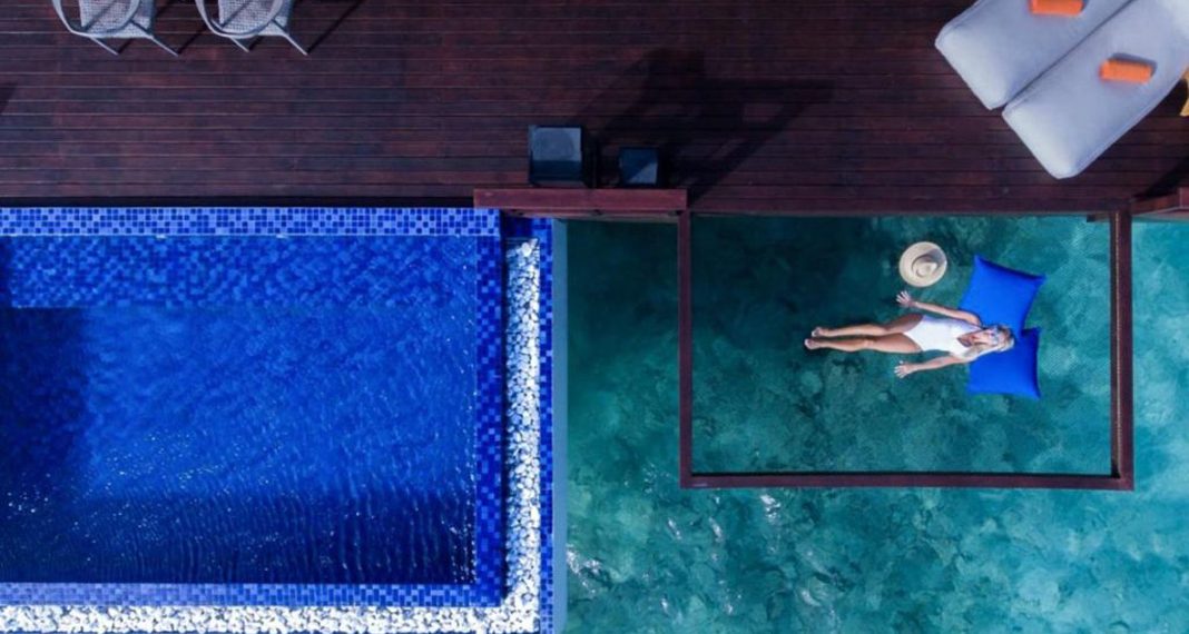 Bạn có thể ngủ trên đại dương khi ở tại resort Maldives này-1