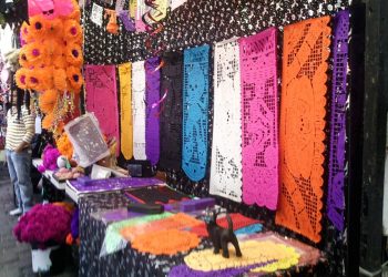 Nghệ phẩm chạm khắc giấy Mexico-21