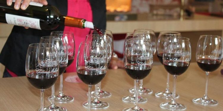 Thưởng thức thiên đường của rượu vang Bordeaux