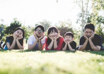 Vợ con thông minh, khổ thật!-2