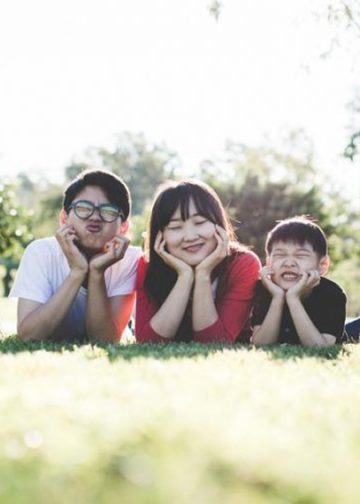 Vợ con thông minh, khổ thật!-2