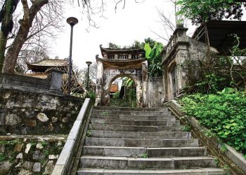 Vẻ trang nghiêm trầm mặc của ngôi chùa ngàn năm tuổi