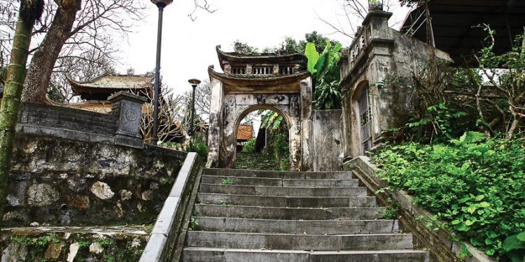 Vẻ trang nghiêm trầm mặc của ngôi chùa ngàn năm tuổi