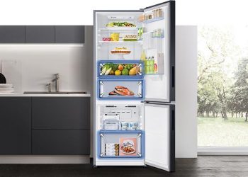 Tủ lạnh ngăn đông dưới mới nhất của Samsung nổi bật với ngăn đông mềm Optimal Fresh Zone giữ thực phẩm trọn vị tươi ngon