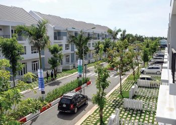 Bị siết tín dụng, thị trường bất động sản vẫn có hy vọng