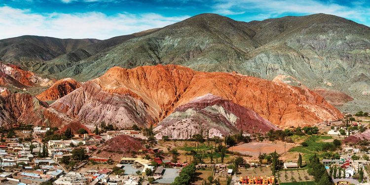 Những dãy núi nhiều sắc màu do biến đổi địa chất 2