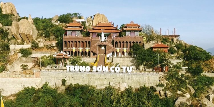 Trùng Sơn cổ tự, ngôi chùa có địa thế đẹp nhất Ninh Thuận