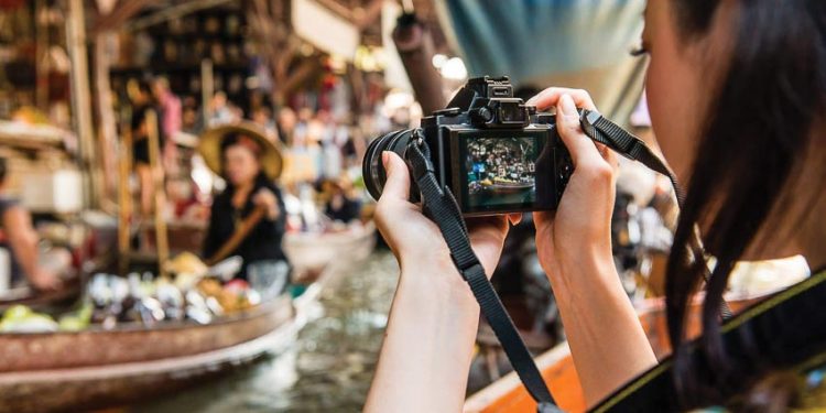 Sức mạnh mới của dòng máy ảnh không gương lật full-frame