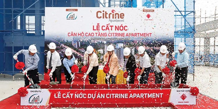 Cất nóc căn hộ cao tầng Citrine Apartment