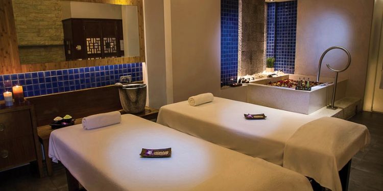 Trải nghiệm làn da mịn màng và đầy sức sống với gói chăm sóc da mùa hè