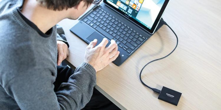 ổ cứng di động cho doanh nhân